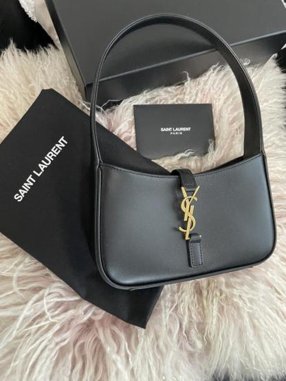 関税送料込国内発送★SAINT LAURENT Le 5 a 7 mini leather bag